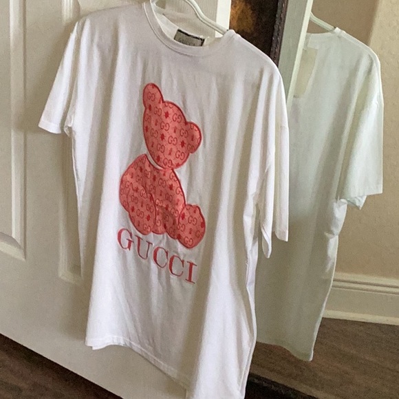 Graphic t shirt teddy bear 🧸 texture shirt no size tag pls refer to photos - Picture 2 of 7